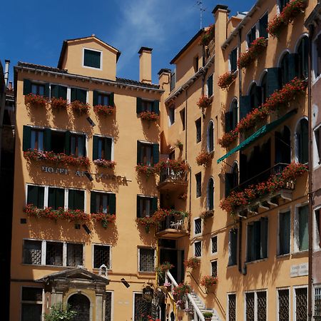 Hotel Al Codega Venesia Bagian luar foto