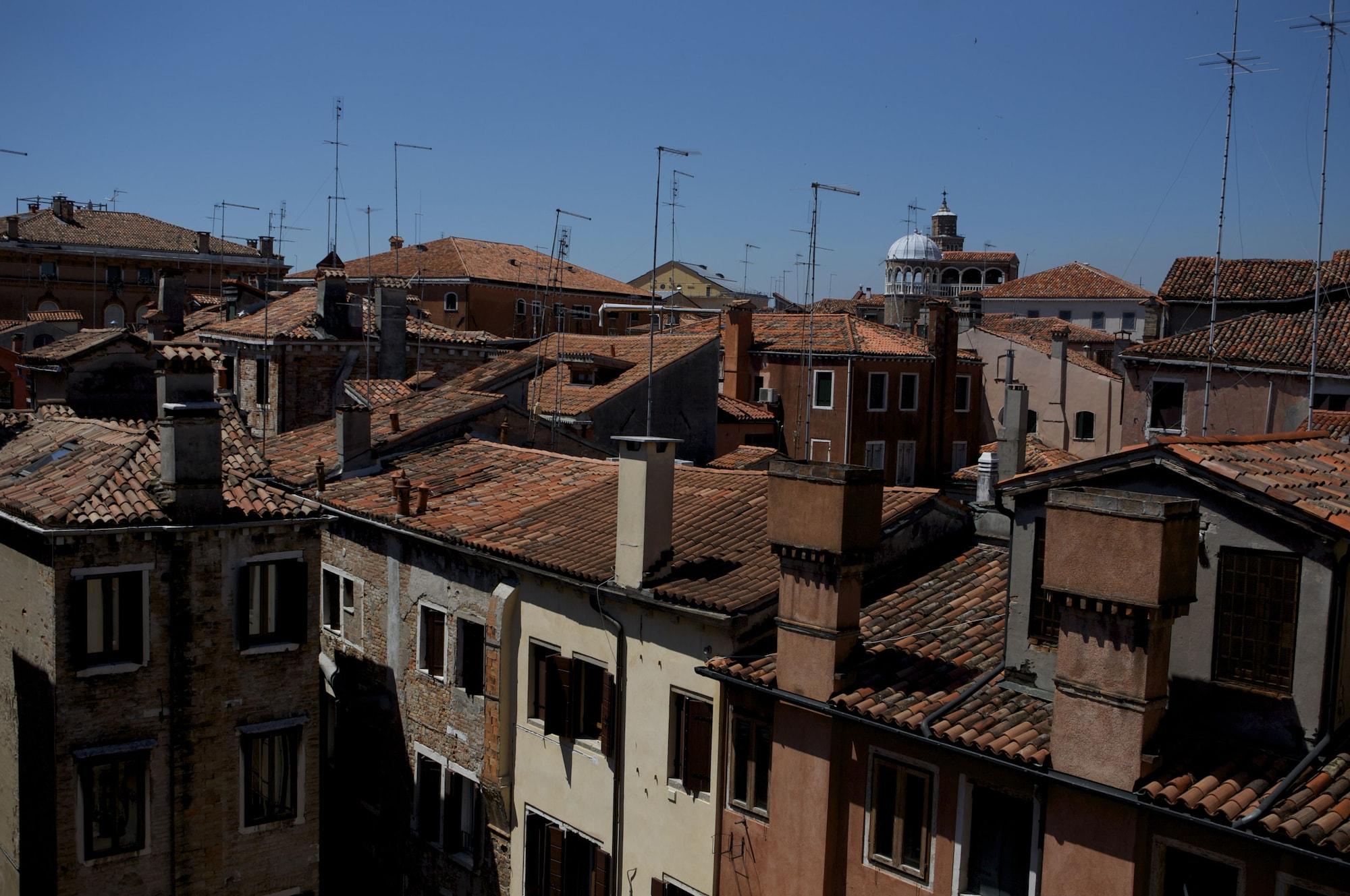 Hotel Al Codega Venesia Bagian luar foto